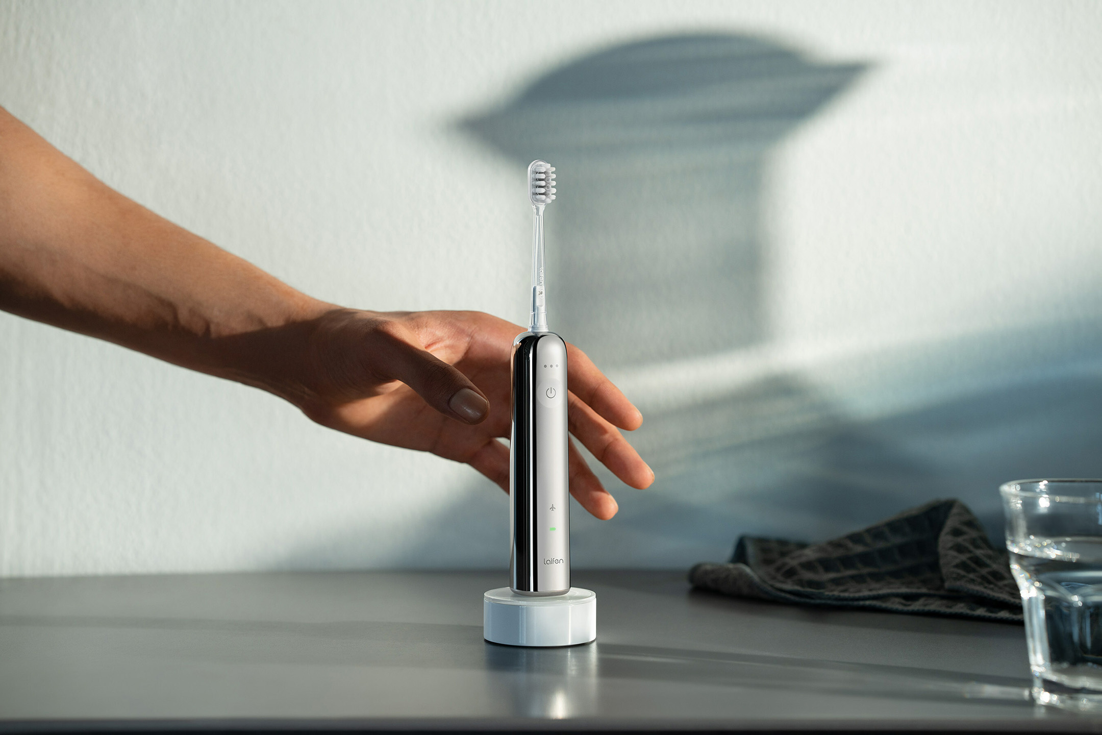 Laifen Wave Electric Toothbrush at CES 2024