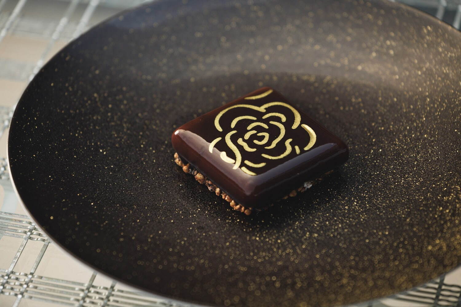 Experience the World of CHANEL Through Dessert at New Ginza Cafe