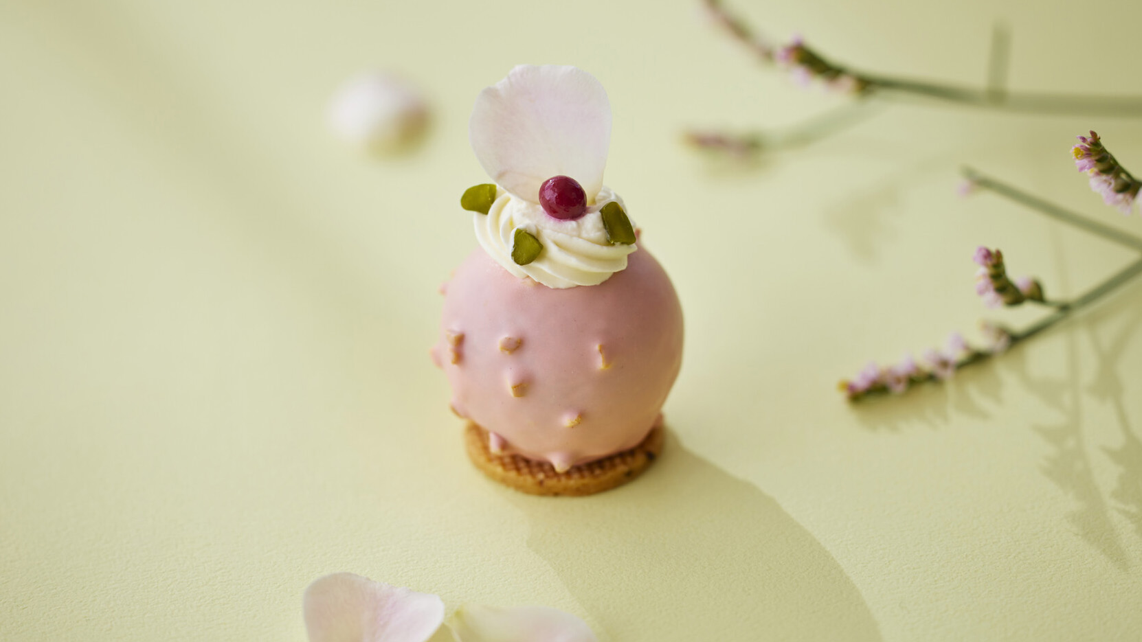 Flower Afternoon Tea at MAISON MARUNOUCHI