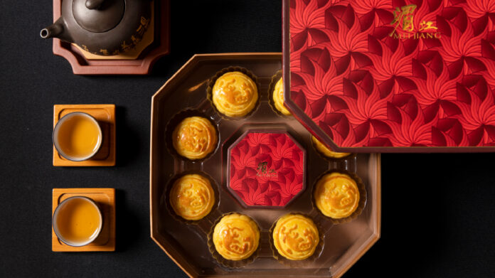 The Making of The Peninsula Bangkok's Organic Mooncakes
