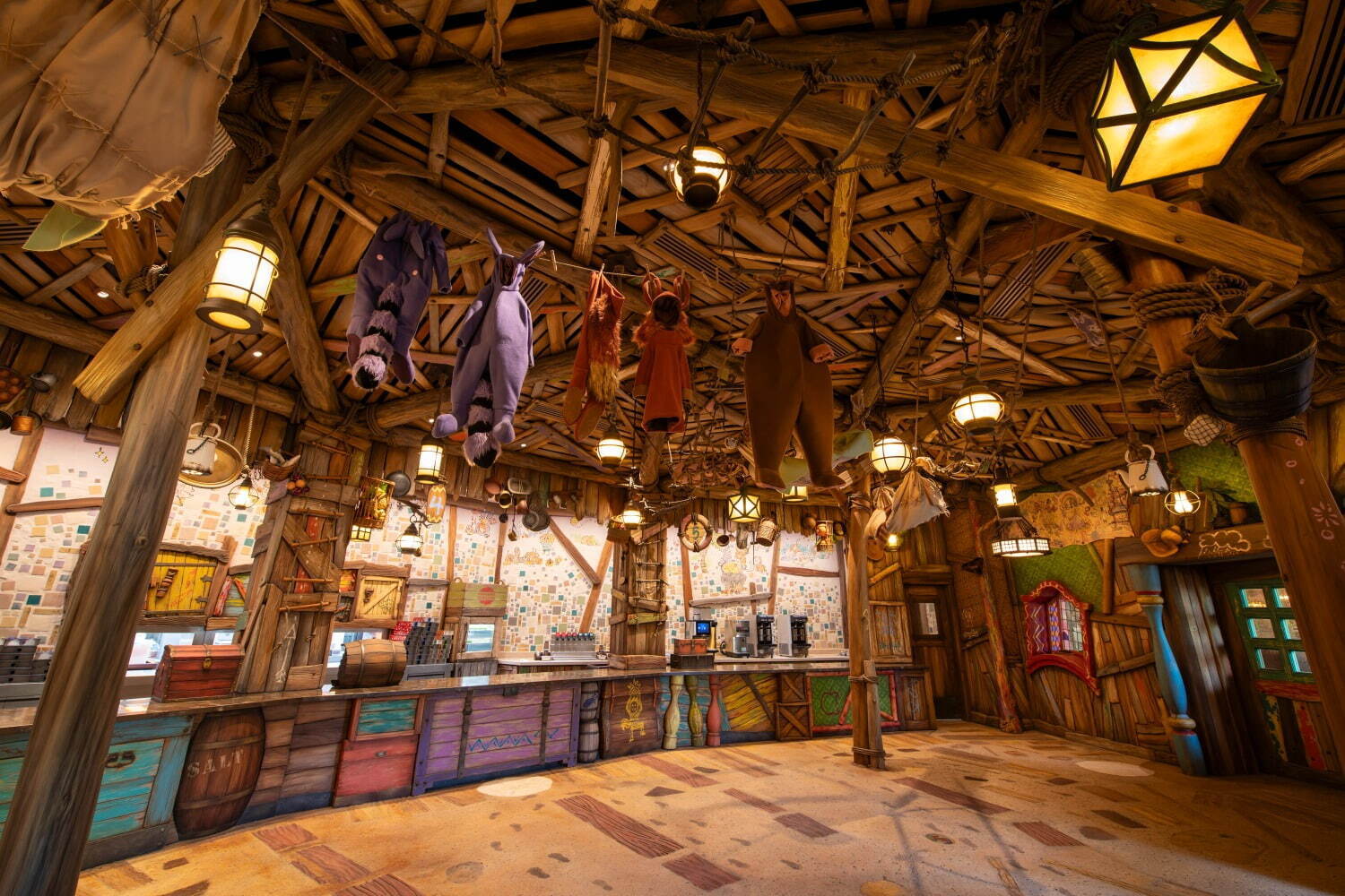 Dining at Peter Pan's Never Land - Tokyo DisneySea