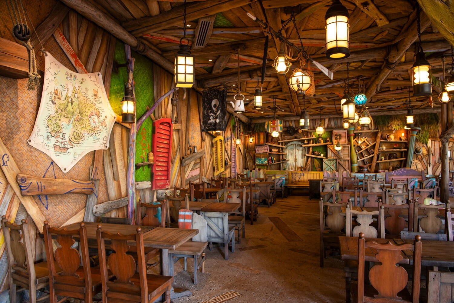 Dining at Peter Pan's Never Land - Tokyo DisneySea