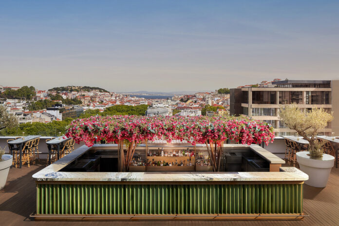 SEEN Sky Bar, located on the rooftop of the Tivoli Avenida Liberdade Lisboa Hotel