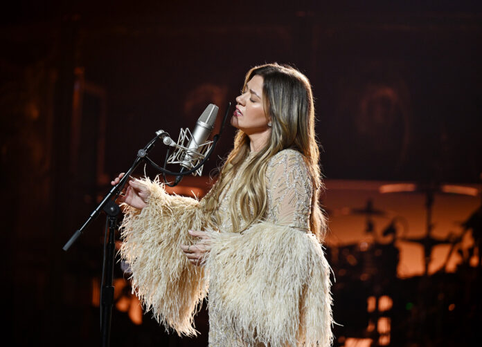 Kelly Clarkson Returns to Las Vegas with New Residency at Caesars Palace