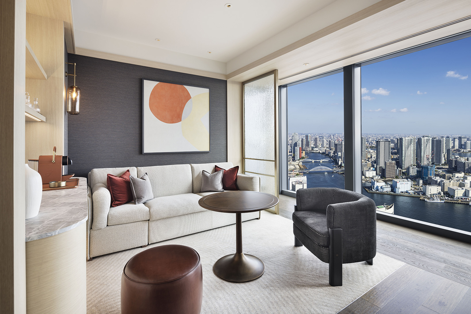 Fairmont Tokyo - Fairmont Gold Suite - Living Room 