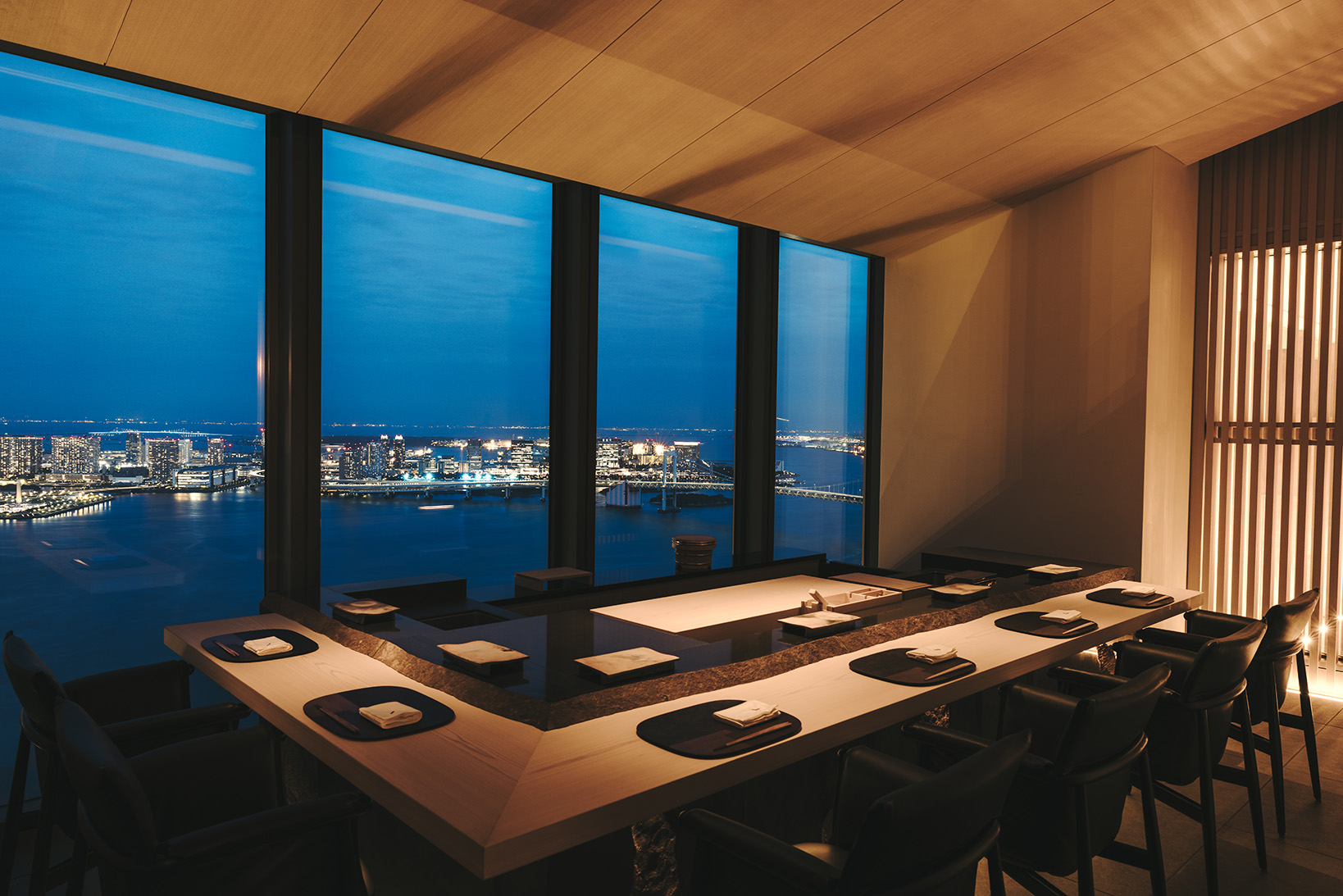 Fairmont Tokyo - Sushi- Migiwa - Interior