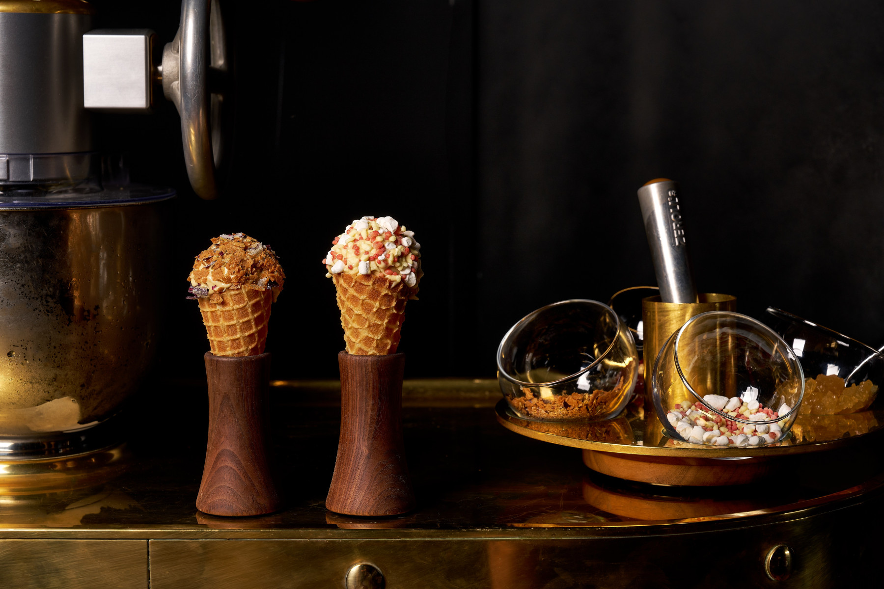 Liquid Nitrogen Ice Cream Trolley (c.1901) - Atlantis Dubai