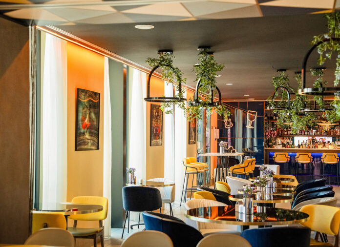 Serenissima Jeff Robb Avani Rio Novo Venice Hotel