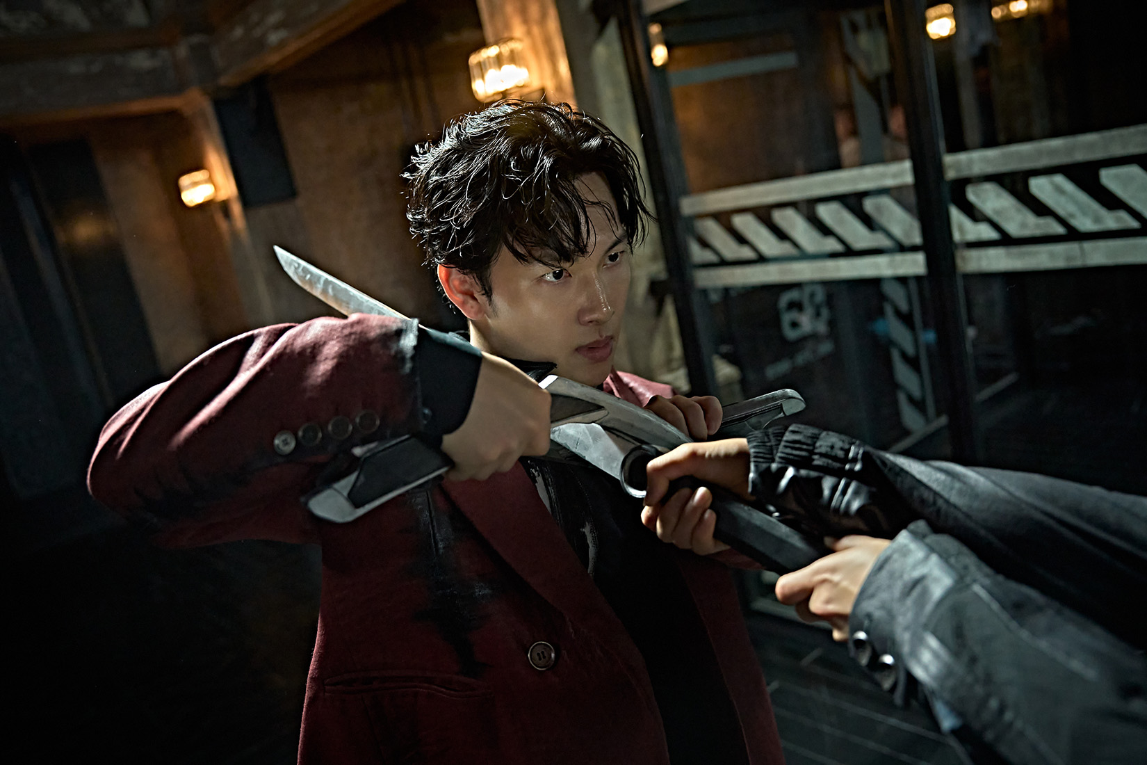 Mantis Yim Si-wan as Lee Han-ul in Mantis.