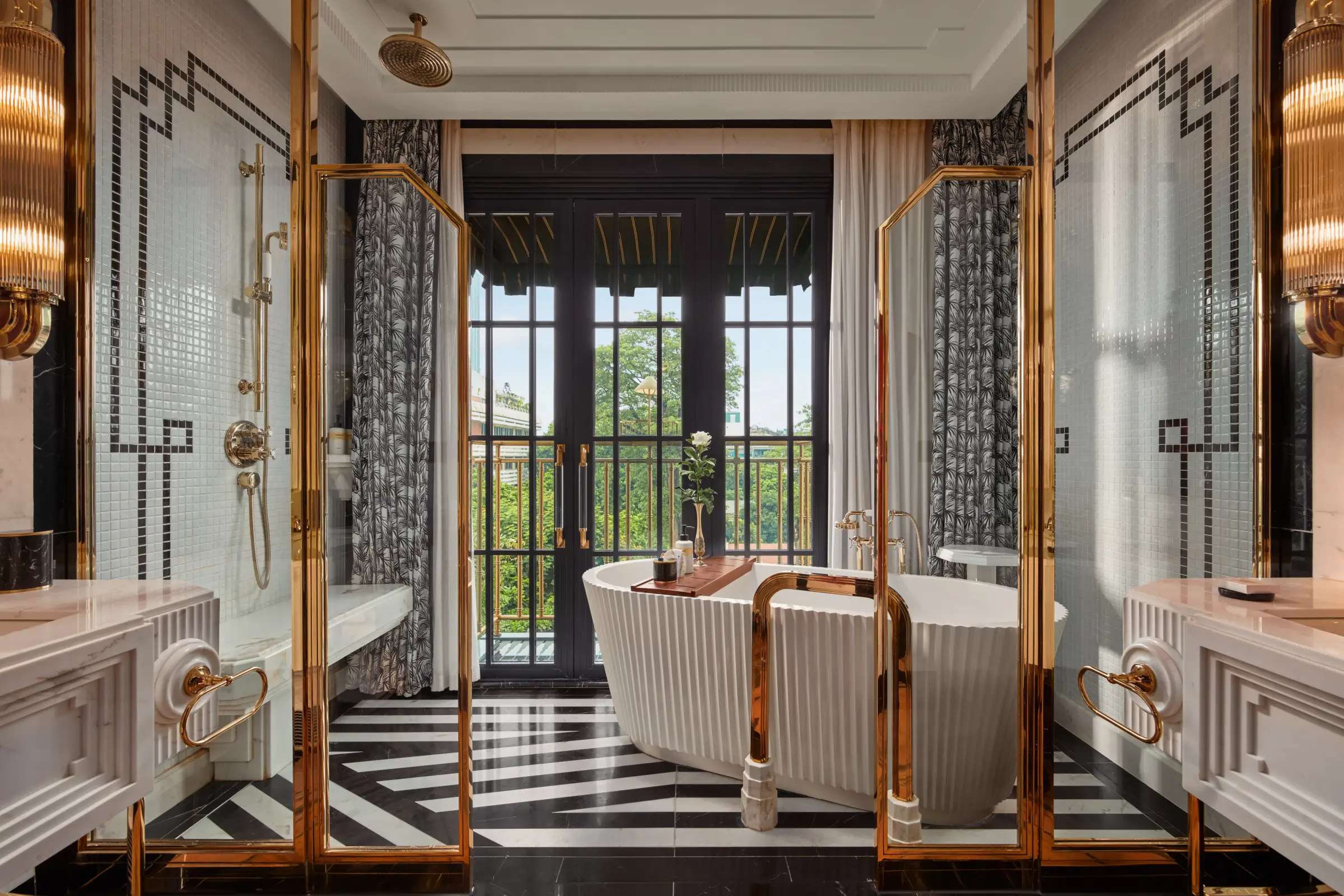 Capella Hanoi junior suite