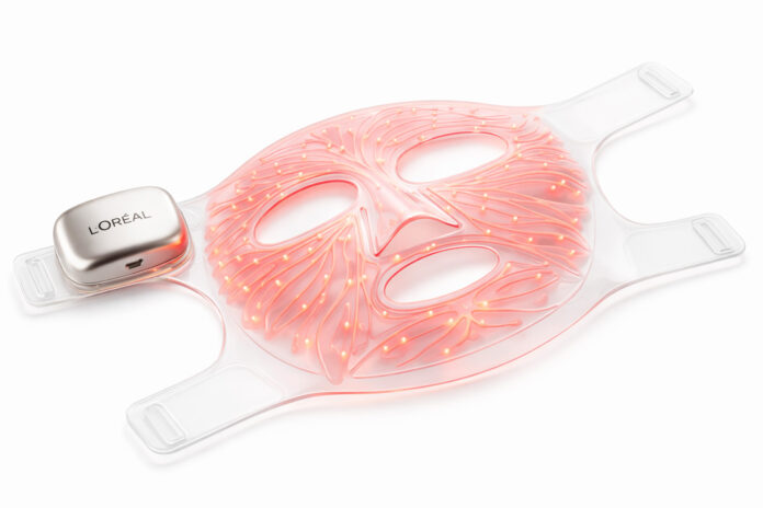 L’Oréal LED Face Mask
