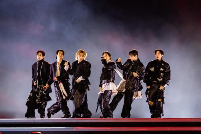 (L to R) SUGA, JIMIN, JIN, JUNG KOOK, V, J-HOPE, RM at BTS The Comeback Live | Arirang at Gwanghwamun Square on March 21st in Seoul, Korea (L to R) SUGA, JIMIN, JIN, JUNG KOOK, V, J-HOPE, RM at BTS The Comeback Live | Arirang at Gwanghwamun Square on March 21st in Seoul, Korea