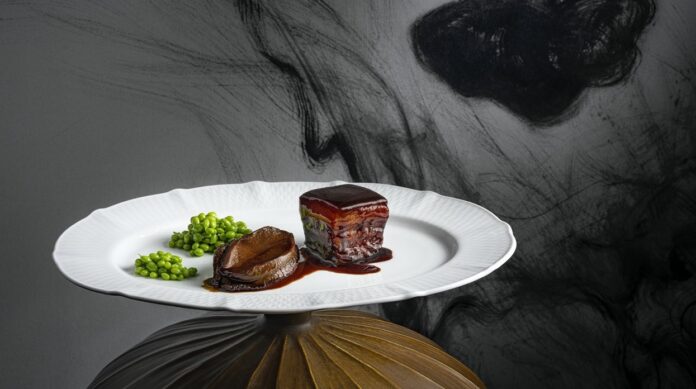 Shanghainese Braised Pork Belly Shanghainese Braised Pork Belly - Four Seasons Hotel Osaka