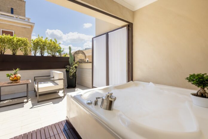 Tivoli Palazzo 1880 Lecce Hotel Guest Room Suite With Jacuzzi