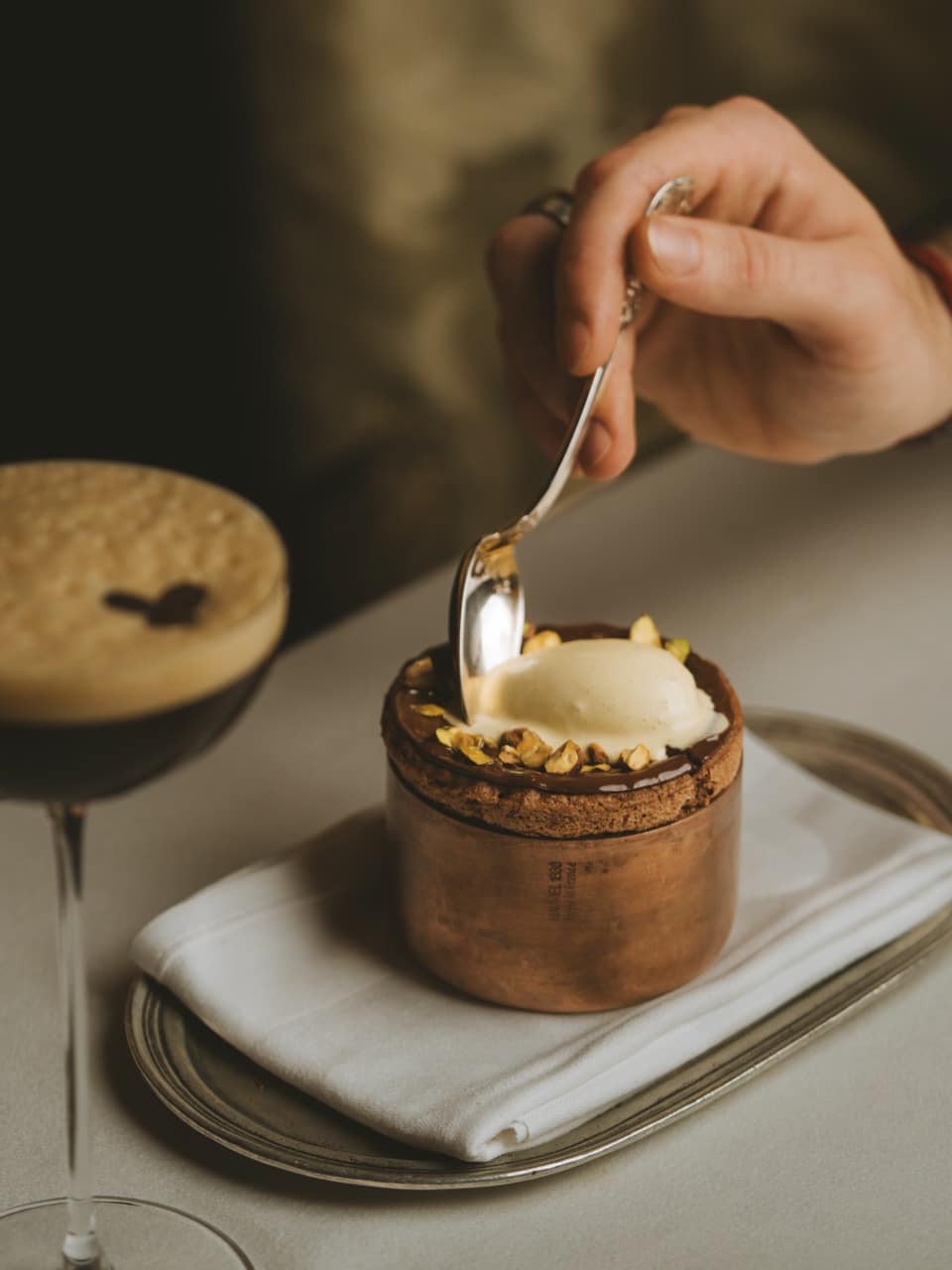 Soufflé chocolat - Gloria Osteria Paris
