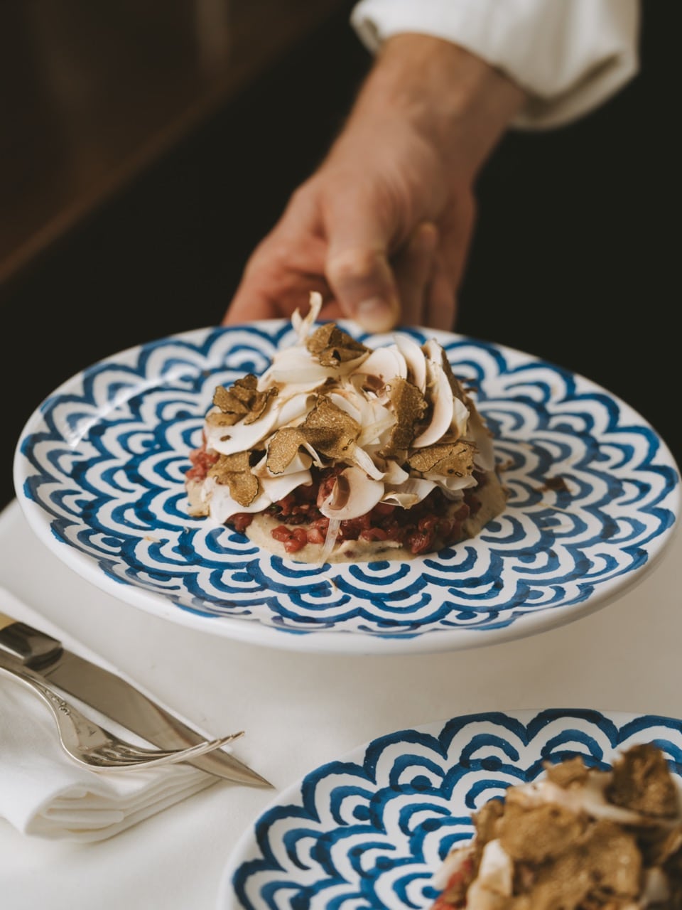 Tartare à la truffe - Gloria Osteria Paris