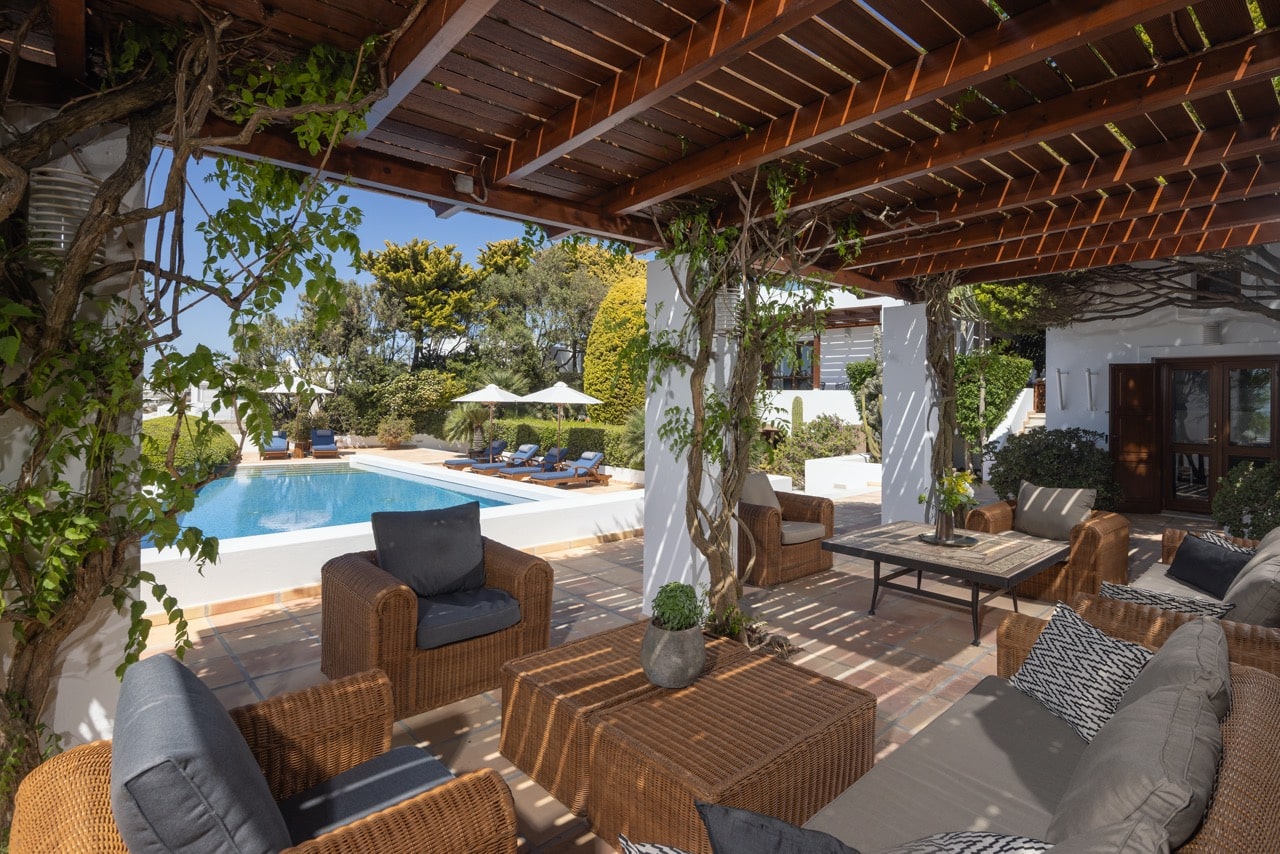 Villa Caldera – Imerovigli, Santorini